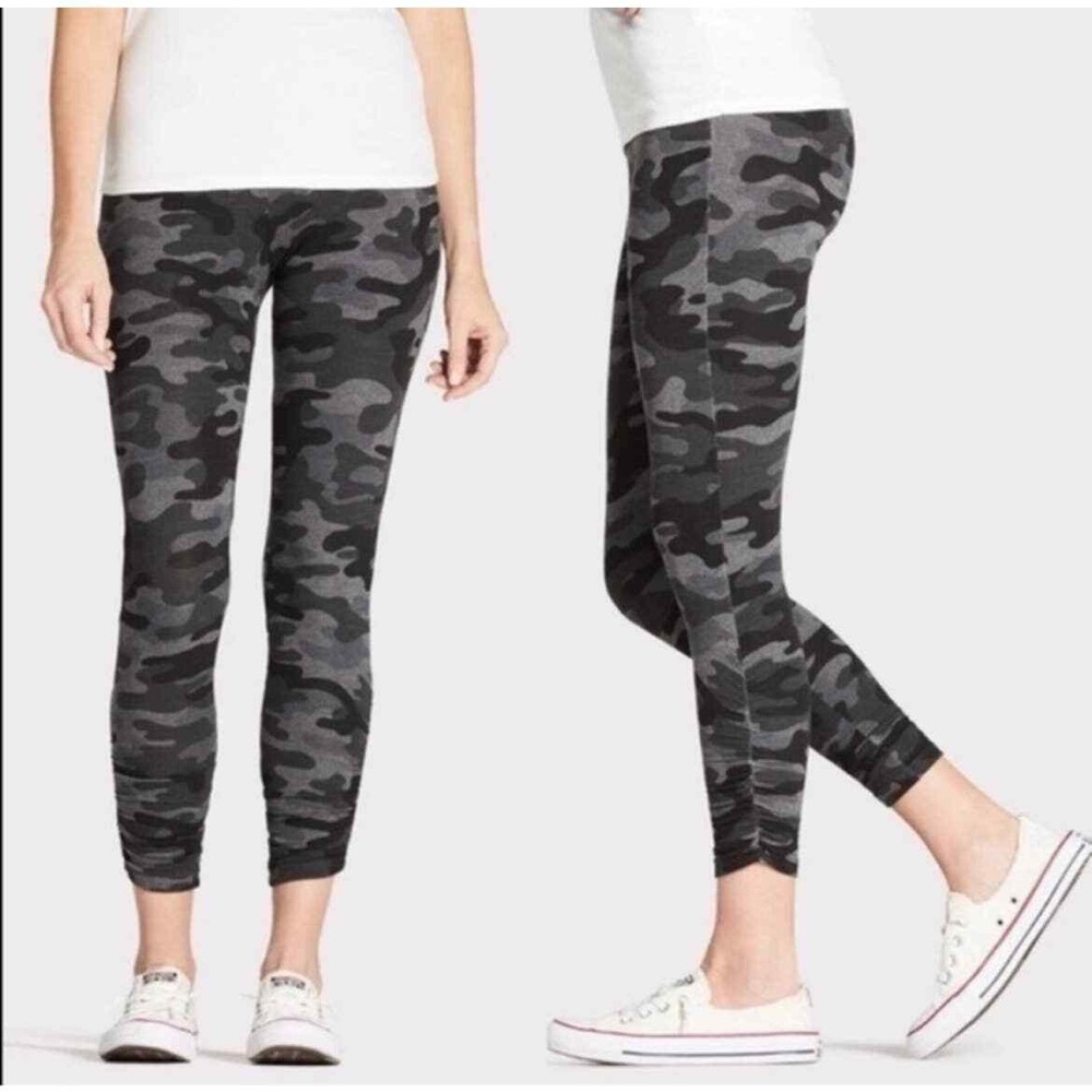 Sundry Black Gray Camouflage Print Ruched Leggings